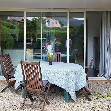 Appart Rez-de-jardin Dans Avec Piscine Διαμέρισμα Théoule-sur-Mer